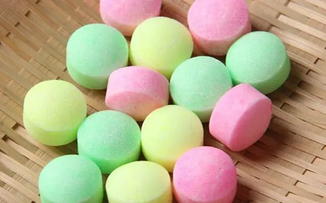 đuổi muỗi bằng long não