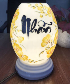 Đèn Xông Tinh Dầu Size Lớn Dáng Trứng -Chữ Nhẫn