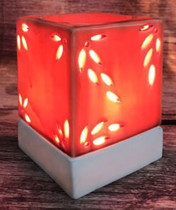 Đèn Xông Tinh Dầu Bát Tràng Dáng Vuông Đỏ S2