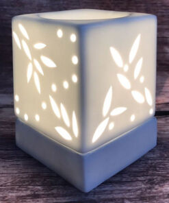 Đèn Xông Tinh Dầu Bát Tràng Dáng Vuông Màu Trắng