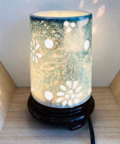 Đèn Xông Tinh Dầu Trụ Hoa Nổi - Màu Xám Nâu