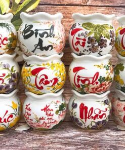 Đèn Xông Tinh Dầu Bát Tràng Miệng Loe S1- Chữ Thư Pháp