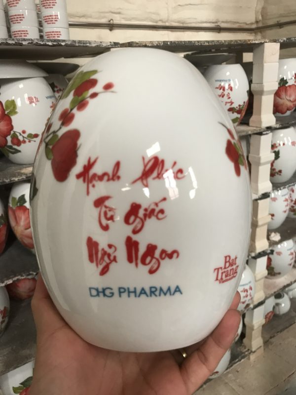 Đèn tinh dầu in logo thư pháp