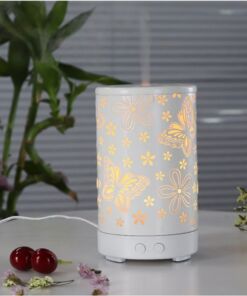 trụ kim loại bướm trắng