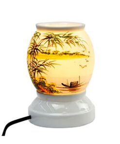 Đèn xông tinh dầu Bát Tràng vẽ đèn sông yên bình